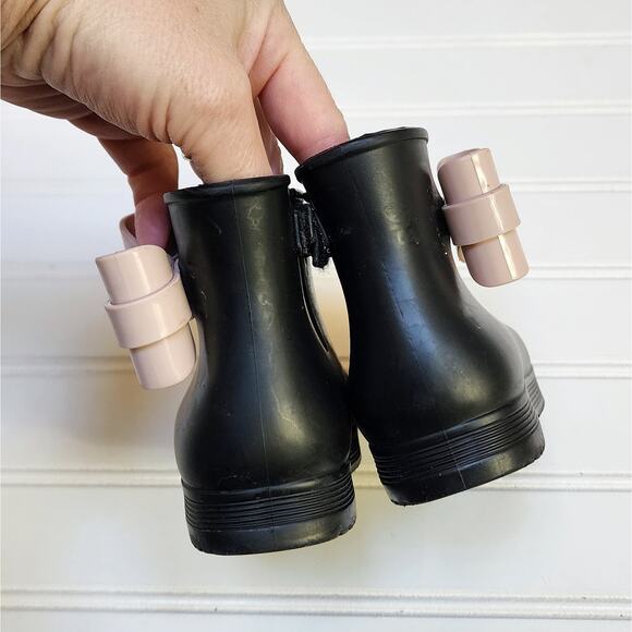 Mini Melissa Toddler Black Bow Rain Boots - Picture 4 of 11